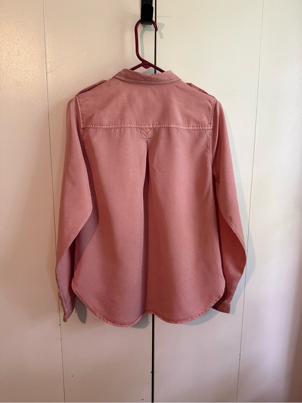 Universal Thread Women’s Top - Picture 2 of 8
